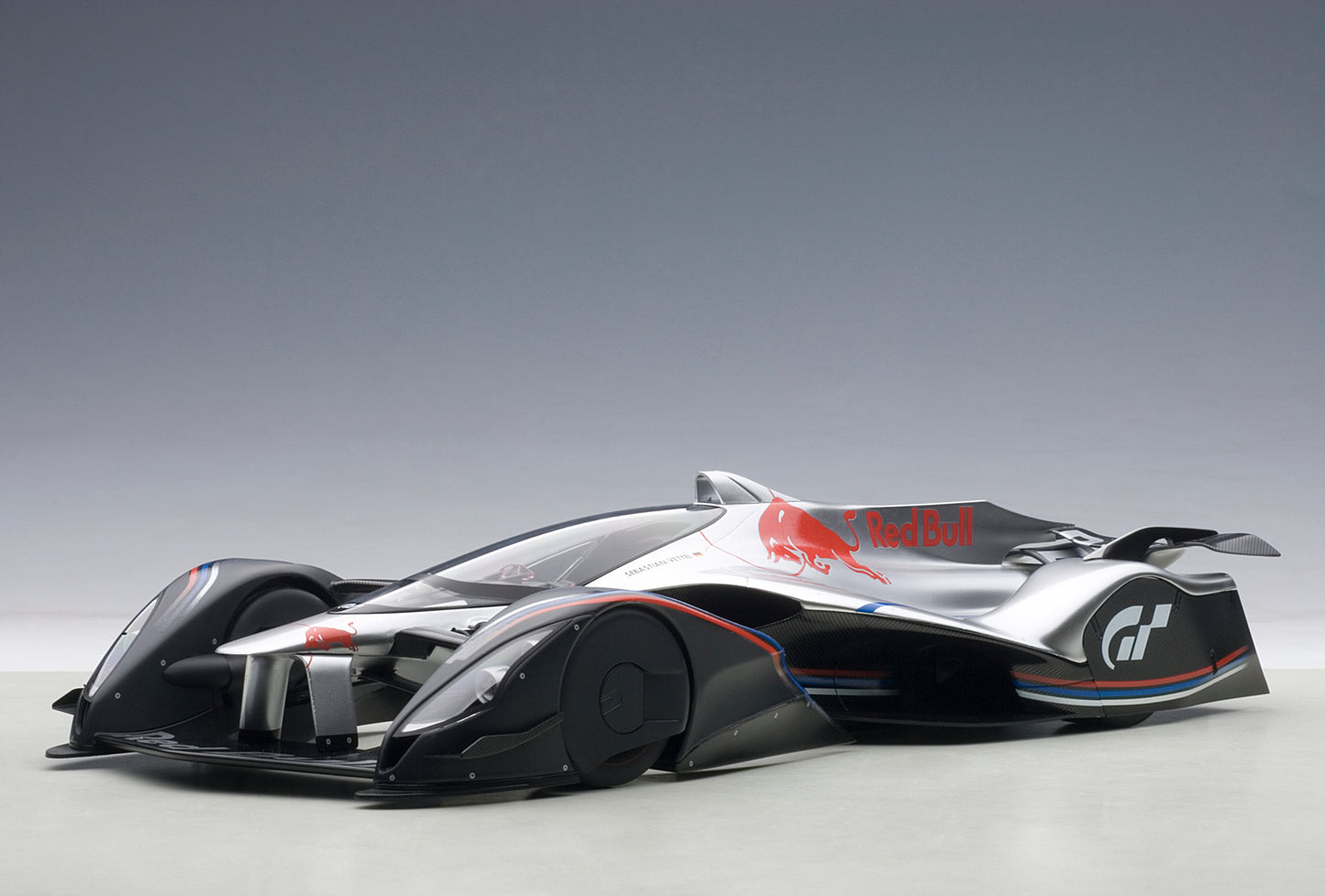 1:18 | Red Bull X2014 Fan Car | Hyper Silver | 18117