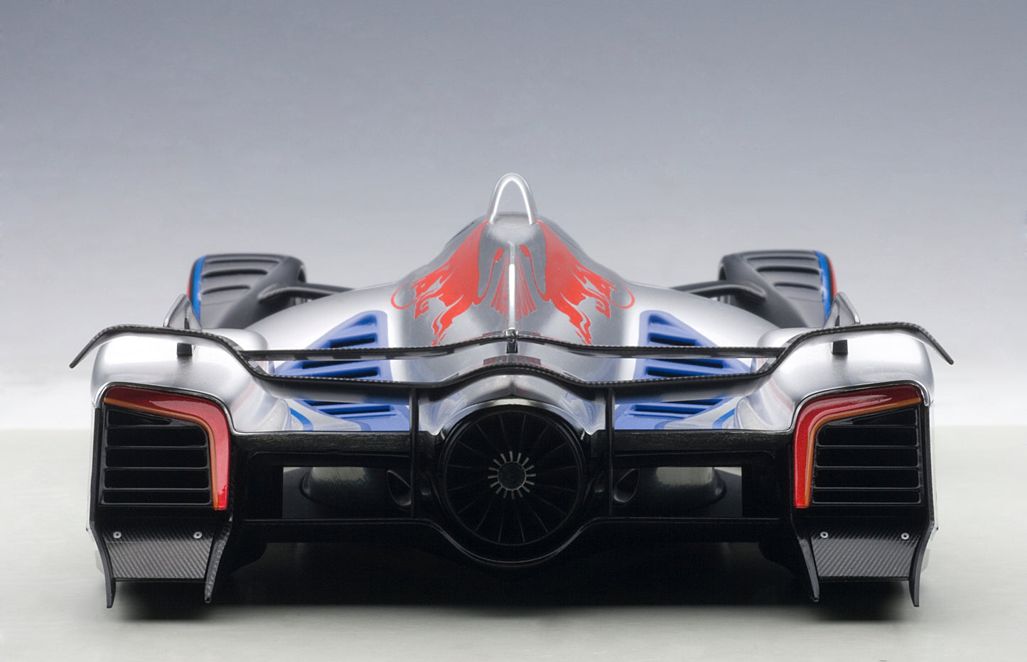 1:18 | Red Bull X2014 Fan Car | Hyper Silver | 18117