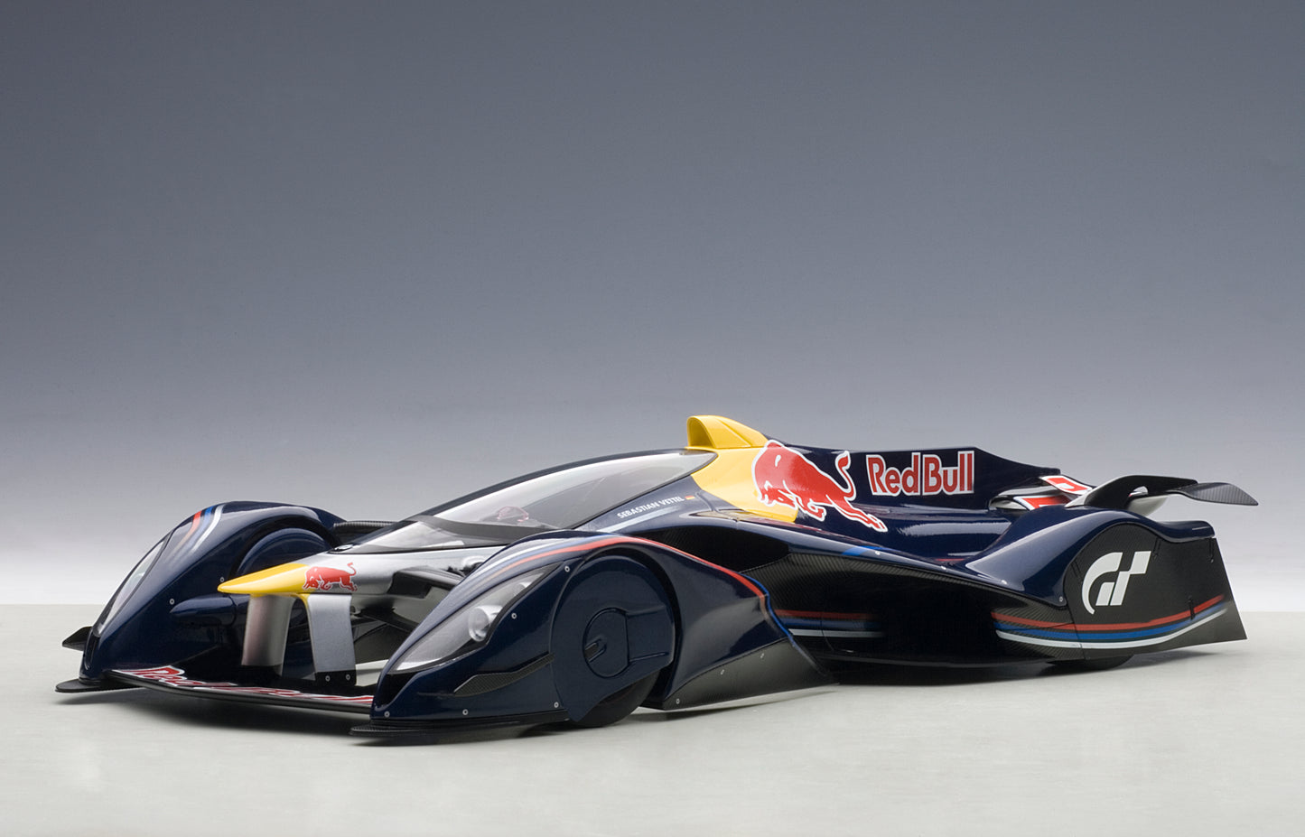 1:18 | Red Bull X2014 Fan Car | Red Bull Color | 18118