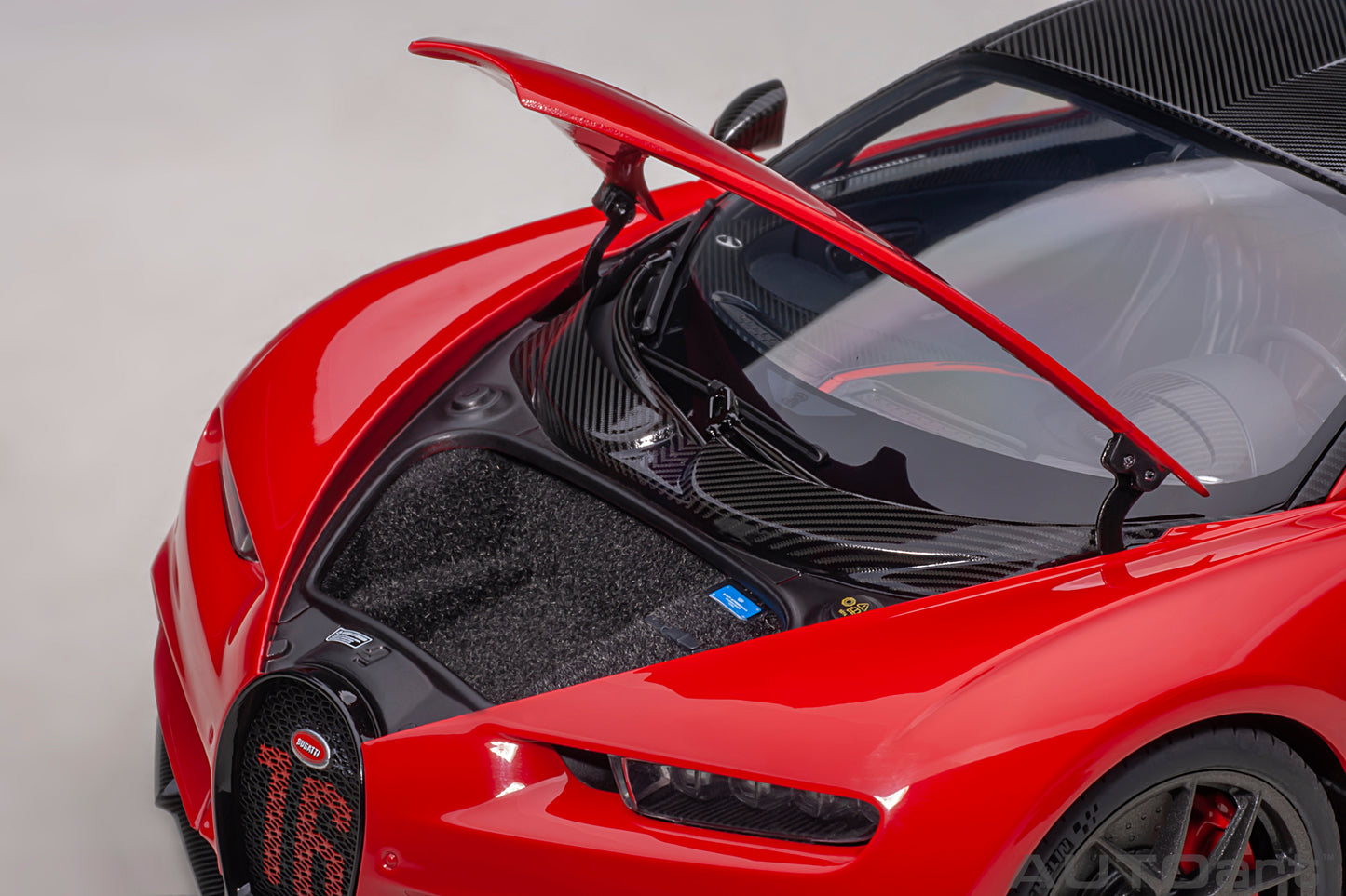 1:18 | Bugatti Chiron Sport 2019 | Italian Red/Carbon | 70996