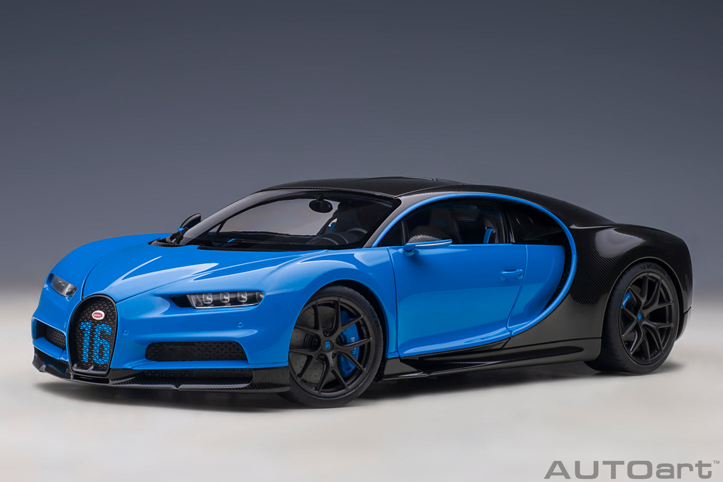 1:18 | Bugatti Chiron Sport 2019 | French Racing Blue/Carbon | 70997