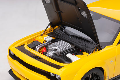 1:18 | Dodge Challenger SRT Hellcat Widebody 2018 | Yellow Jacket/Satin Black Hood | 71737