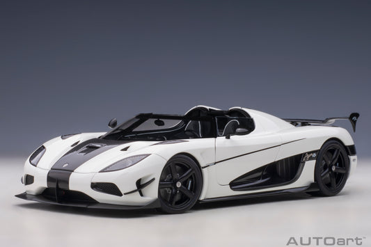 1:18 | Koenigsegg Agera RS | White/Carbon Black/Black Accents | 79021