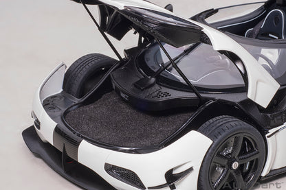 1:18 | Koenigsegg Agera RS | White/Carbon Black/Black Accents | 79021