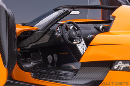 1:18 | Koenigsegg Agera RS | Cone Orange/Carbon Black/Black Accents | 79023