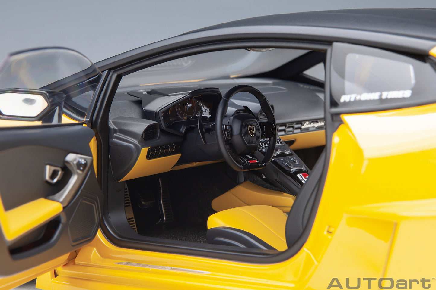 1:18 | Liberty Walk LB Silhouette Works Huracan GT | Metallic Yellow | 79127